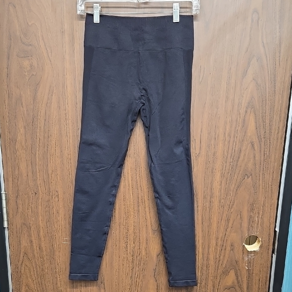 Sunzel Size M Black Butt Scrunch Style Athletic Leggings